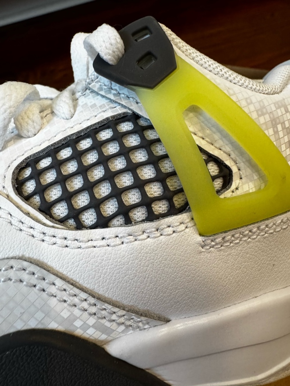 Jordan 4 Retro PS Kids' White/Lemon Twist. 13C NIB - Picture 9 of 10